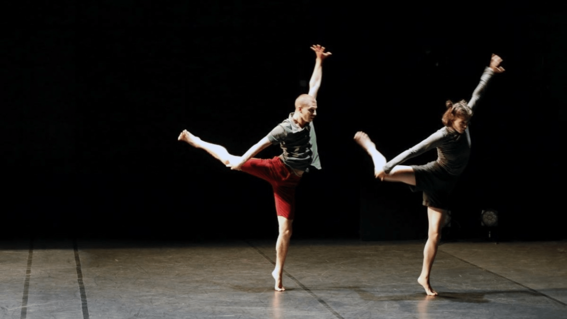 Laurin Thomas e Ida Kaufmann Research on the impact of absurdism to contemporary dance/ Ricerca sull'impatto dell'assurdo nella danza contemporanea
